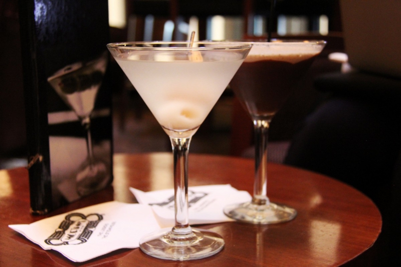 brasserie-TANNERON-min_martini_bar_lychee_chocolate_alcohol_liquor_happy_hour_happy-910161